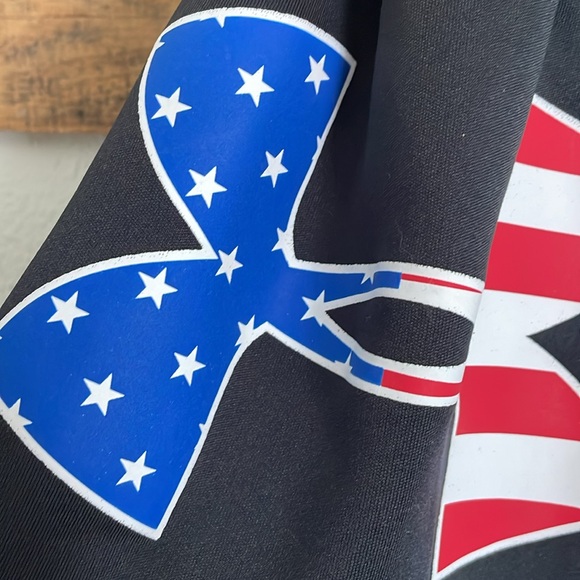 Under Armour Men's UA Freedom Tech Big Flag Logo Shorts - Picture 6 of 9